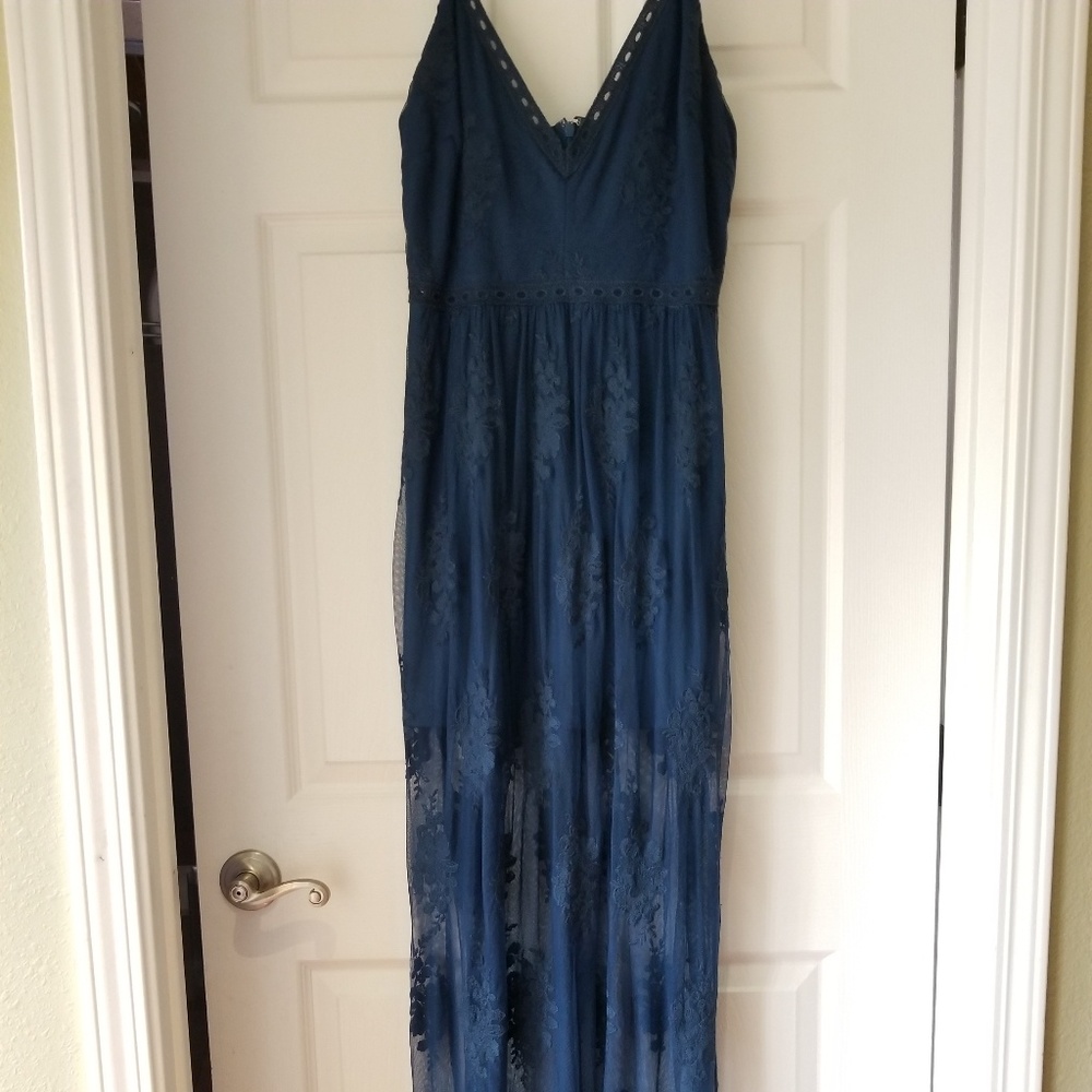 Socialite Aqua Blue Lace Maxi Dress